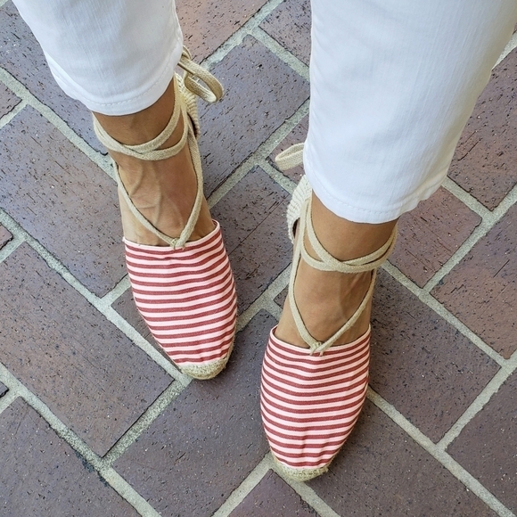 Andre Assous Striped Wedge Lace Up Espadrille Red White Size 10 New - Picture 7 of 13